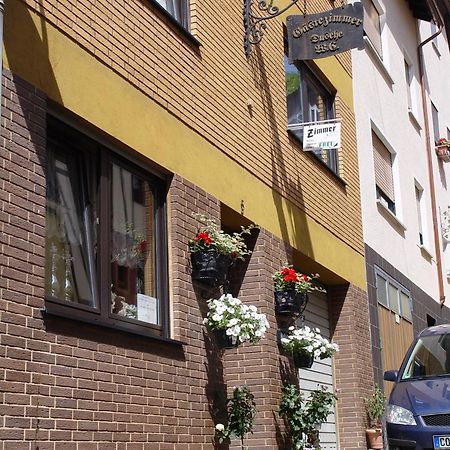 Gaestehaus Am Roemerbad Цел ан дер Мозел Екстериор снимка