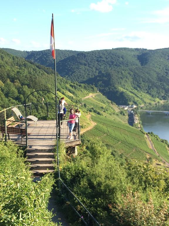 Gaestehaus Am Roemerbad Цел ан дер Мозел Екстериор снимка